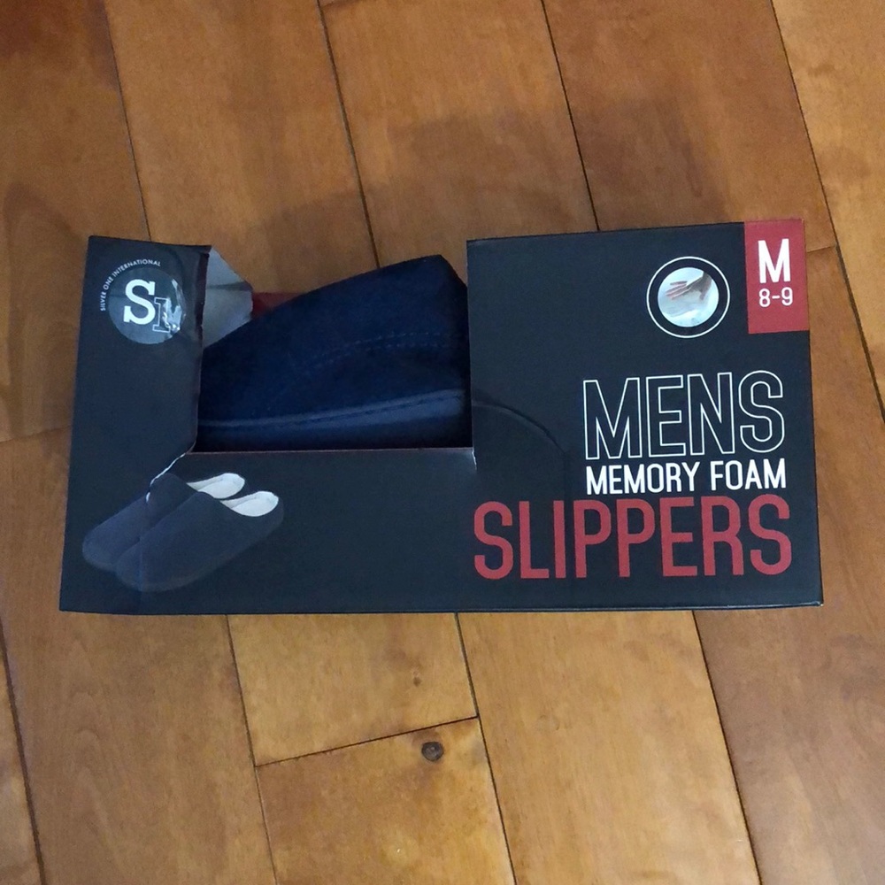 Men’s Memory Foam Slippers Size 8-9